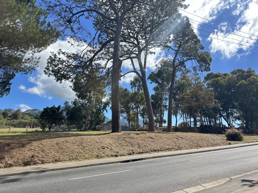 2 Bedroom Property for Sale in Wynberg Upper Western Cape